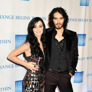 Katy Perry et Russell Brand à la soirée Change for begins from within à New York, le 13 décembre 2010