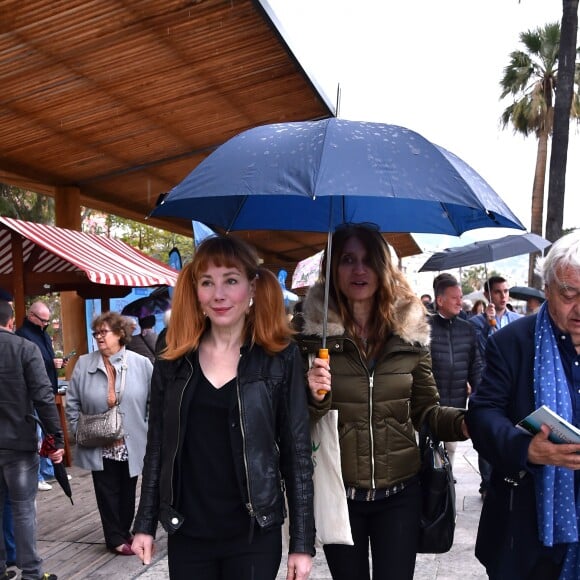 Julie Depardieu, la marraine et présidente du jury du 1er Festival des Jardins de la Côte d'Azur, participe à l'ouverture du festival. Le département lance son 1er Festival des Jardins de la Côte d'Azur sur le thème de l'éveil des sens". Sur 25 projets réceptionnés, 10 dossiers ont été retenus par un comité de sélection qui leur a attribué une des dix parcelles du territoire des Alpes-Maritimes. Le public pourra ainsi flâner autour de ces dix jardins éphémères de 200 m² installés pendant un mois, du 1er avril au 1er mai 2017, dans les centres-villes parmi les plus beaux sites du département : Le Jardin de la Villa Rothschild à Cannes, le Jardin Biovès à Menton, la Place du Petit Puy et Place de l'Évêché à Grasse, le Jardin Albert 1er sur la Promenade du Paillon à Nice et la Pinède Gould à Antibes-Juan-les-Pins. En parallèle, des animations grand public autour des jardins seront organisées pendant la durée du festival sur tout le département : ateliers d'art floral et de nouvelles techniques de jardinage, dégustations, animations culinaires, stands de professionnels, bourse aux plantes, conférences, expositions, etc... Nice, le 1er avril 2017. © Bruno Bebert/Bestimage