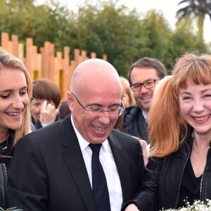 Julie Depardieu, la marraine et présidente du jury du 1er Festival des Jardins de la Côte d'Azur, participe en compagnie d'Eric Ciotti (député et président du Conseil Départemental des Alpes-Maritimes) à l'ouverture du festival. Le département lance son 1er Festival des Jardins de la Côte d'Azur sur le thème de l'éveil des sens". Sur 25 projets réceptionnés, 10 dossiers ont été retenus par un comité de sélection qui leur a attribué une des dix parcelles du territoire des Alpes-Maritimes. Le public pourra ainsi flâner autour de ces dix jardins éphémères de 200 m² installés pendant un mois, du 1er avril au 1er mai 2017, dans les centres-villes parmi les plus beaux sites du département : Le Jardin de la Villa Rothschild à Cannes, le Jardin Biovès à Menton, la Place du Petit Puy et Place de l'Évêché à Grasse, le Jardin Albert 1er sur la Promenade du Paillon à Nice et la Pinède Gould à Antibes-Juan-les-Pins. En parallèle, des animations grand public autour des jardins seront organisées pendant la durée du festival sur tout le département : ateliers d'art floral et de nouvelles techniques de jardinage, dégustations, animations culinaires, stands de professionnels, bourse aux plantes, conférences, expositions, etc... Nice, le 1er avril 2017. © Bruno Bebert/Bestimage