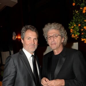 Exclusif - Docteur Stéphane Delajoux et Elie Chouraqui lors de la soirée d'inauguration (cocktail dînatoire) du nouveau restaurant, méditerranéen, de la salle Pleyel, le Noto, à Paris, France, le 29 mars 2017. Benjamin Patou et Cyril Colbeau-Justin ont su s'entourer des meilleurs pour Noto. L'architecte L. Gonzalez et l'instigateur du projet B. Patou ont entrecroisé leurs inspirations et leurs imaginaires pour créer Noto. Au piano, le chef P. Charvet. © Rachid Bellak/Bestimage