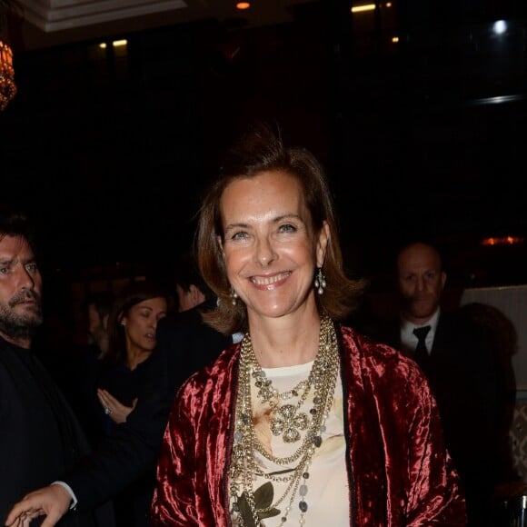 Exclusif - Carole Bouquet lors de la soirée d'inauguration (cocktail dînatoire) du nouveau restaurant, méditerranéen, de la salle Pleyel, le Noto, à Paris, France, le 29 mars 2017. Benjamin Patou et Cyril Colbeau-Justin ont su s'entourer des meilleurs pour Noto. L'architecte L. Gonzalez et l'instigateur du projet B. Patou ont entrecroisé leurs inspirations et leurs imaginaires pour créer Noto. Au piano, le chef P. Charvet. © Rachid Bellak/Bestimage