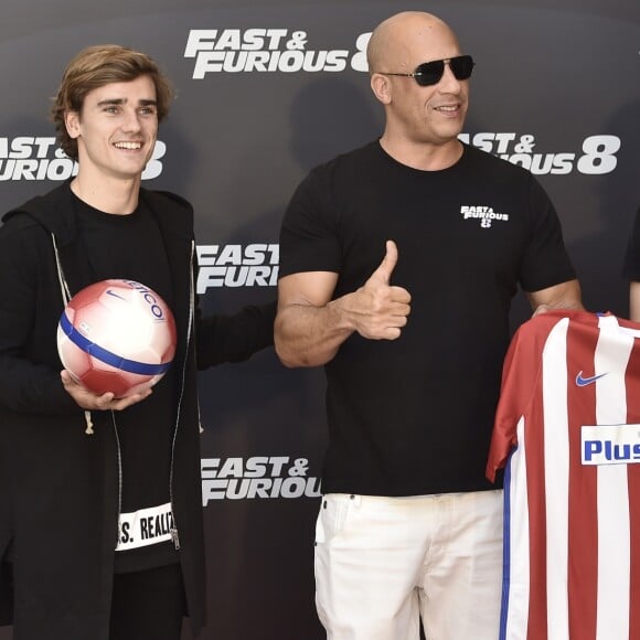 Antoine Griezmann, Vin Diesel et Filipe Luis - Photocall du film "Fast and Furious 8" à Madrid. Le 6 avril 2017.