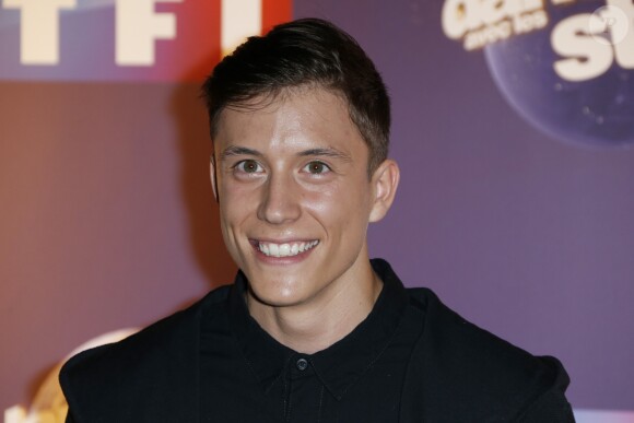 Loïc Nottet - Photocall Danse avec les stars 6 devant TF1 à Boulogne-Billancourt, le 7 octobre 2015.