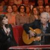 Carla Bruni et Maxime Le Forestier lors de l'enregistrement de l'émission "Vivement Dimanche" à Paris, le 17 avril 2013.