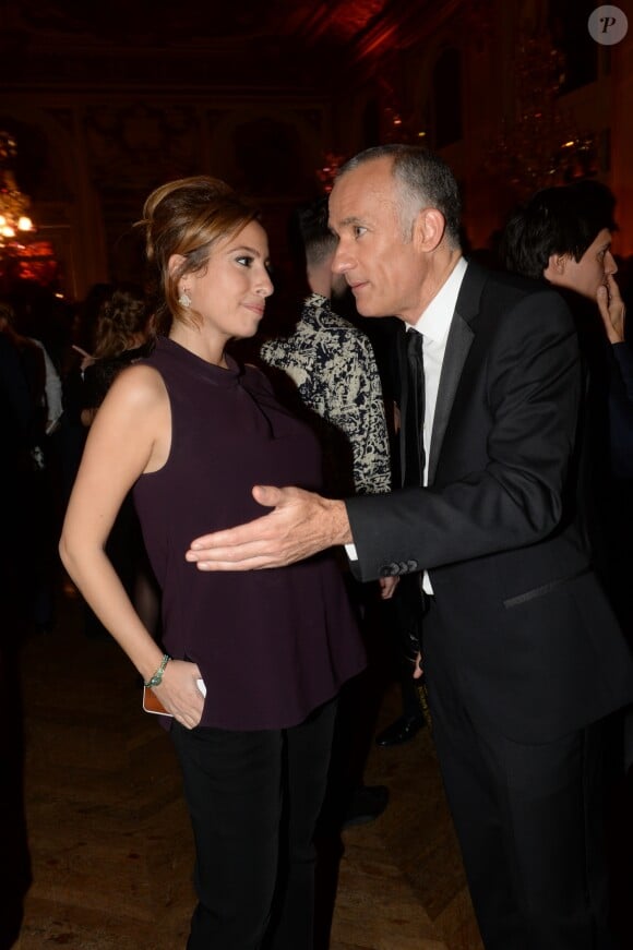 Léa Salamé enceinte, Gilles Bouleau à la 7ème cérémonie des "Hommes de l'Année GQ" au musée d'Orsay à Paris, le 23 novembre 2016. © Rachid Bellack/Bestimage