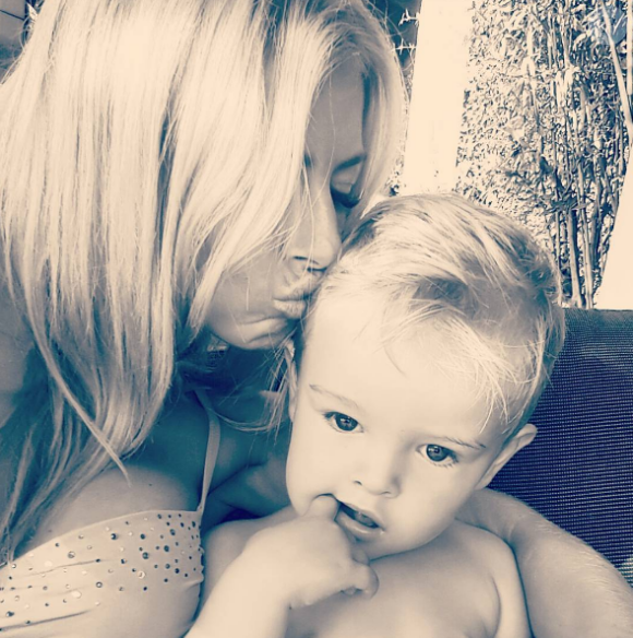 Stéphanie Clerbois ("Secret Story 4") est mère célibataire. Elle a un fils, Lyam, âgé de 2 ans.