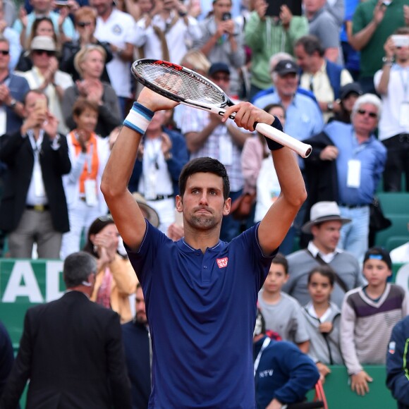 Novak Djokovic a battu G. Simon lors du Monte Carlo Rolex Masters 2017 sur le court Rainier III du Monte Carlo Country Club à Roquebrune-Cap-Martin, le 18 avril 2017.