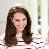 Kate Middleton, duchesse de Cambridge, recevait le 19 avril 2017 au palais de Kensington les coureurs de l'équipe Heads Together qui disputeront le 23 avril le marathon de Londres pour aider l'organisation dans son combat pour faire tomber le tabou de la santé mentale.