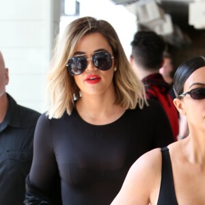 Kim Kardashian et ses soeurs Khloe Kardashian et Kourtney Kardashian sont allées déjeuner au restaurant Fabrocinis restaurant à Beverly Glen à Los Angeles, le 7 avril 2017.s