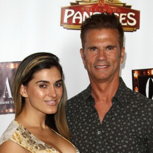 Lorenzo Lamas et sa femme Shawna Craig à l'inauguration du Cabaret au théâtre The Pantages à Hollywood, le 20 juillet 2016.