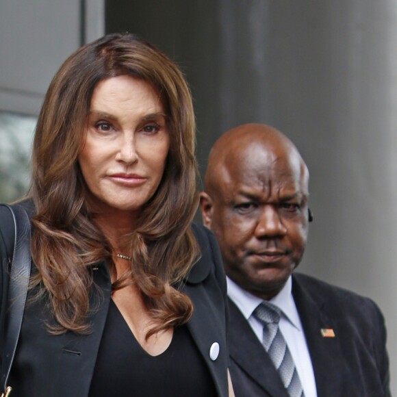 Caitlyn Jenner sort après avoir participé à l'émission ''Good Morning America'' à New York, le 24 avril 2017, où elle a fait la promotion de son livre ''The secrets of my life''. © CPA24/04/2017