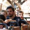 Kourtney Kardashian et Scott Disick passent une journée à Disneyland avec leurs enfants Mason, Penelope et Reign Disick à Anaheim. La petite North West les accompagne. Le 18 avril 2017