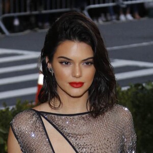 Kendall Jenner au MET 2017 Costume Institute Gala sur le thème de "Rei Kawakubo/Comme des Garçons: Art Of The In-Between" à New York, le 1er mai 2017.