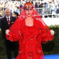 Katy Perry: Look improbable, prestation ennuyeuse, les stars du MET Gala blasées