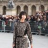 Bae Doona - Arrivées au défilé de mode prêt-à-porter automne-hiver 2017/2018 "Louis Vuitton" au Musée du Louvre à Paris. Le 7 mars 2017