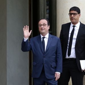 François Hollande reçoit sa Majesté Mohammed VI, Roi du Maroc au palais de l'Elysée à Paris pour un déjeuner le 2 mai 2017. © Stéphane Lemouton / Bestimage