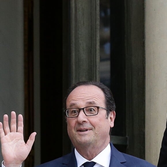 François Hollande reçoit sa Majesté Mohammed VI, Roi du Maroc au palais de l'Elysée à Paris pour un déjeuner le 2 mai 2017. © Stéphane Lemouton / Bestimage