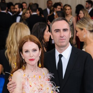 Julianne Moore et Raf Simons - Met Gala 2017 à New York, le 1er mai 2017 © Christopher Smith/AdMedia via Zuma/Bestimage