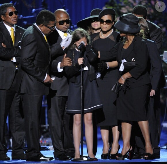 Paris Katherine Jackson en famille à la messe funèbre de Michael Jackson au Staples Center. Los Angeles, juillet 2009.