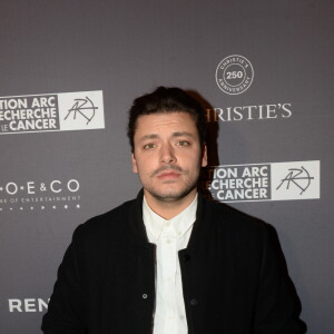 Exclusif -  Kev Adams lors du dîner de la fondation ARC au restaurant de l'hôtel The Peninsula à Paris le 10 octobre 2016. © Rachid Bellak / Bestimage