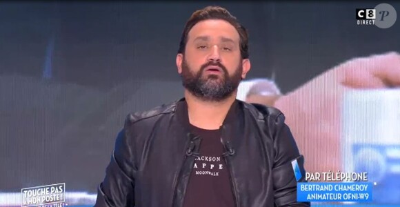 Bertrand Chameroy évoque son avenir professionnel en direct par téléphone dans Touche pas à mon poste, sur C8 le 10 mai 2017.