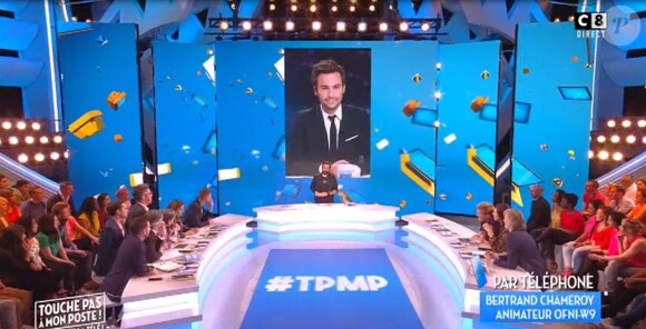 Bertrand Chameroy évoque son avenir professionnel en direct par téléphone dans Touche pas à mon poste, sur C8 le 10 mai 2017.