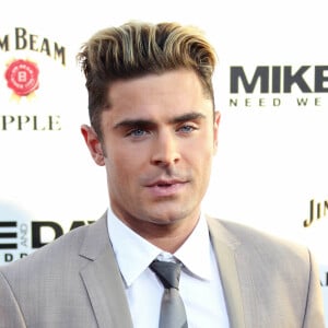 Zac Efron à la première de 'Mike And Dave Need Wedding Dates' au Cinerama Dome à ArcLight Hollywood, le 29 juin 2016