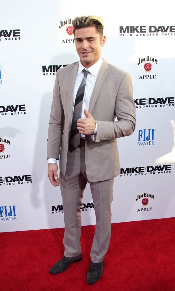 Zac Efron à la première de 'Mike And Dave Need Wedding Dates' au Cinerama Dome à ArcLight Hollywood, le 29 juin 2016