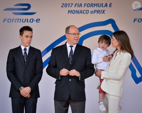 Louis Ducruet, le prince Albert II de Monaco, Charlotte Casiraghi et son fils Raphaël - Grand Prix de Formule E à Monaco le 13 mai 2017. © Michael Alesi / Bestimage