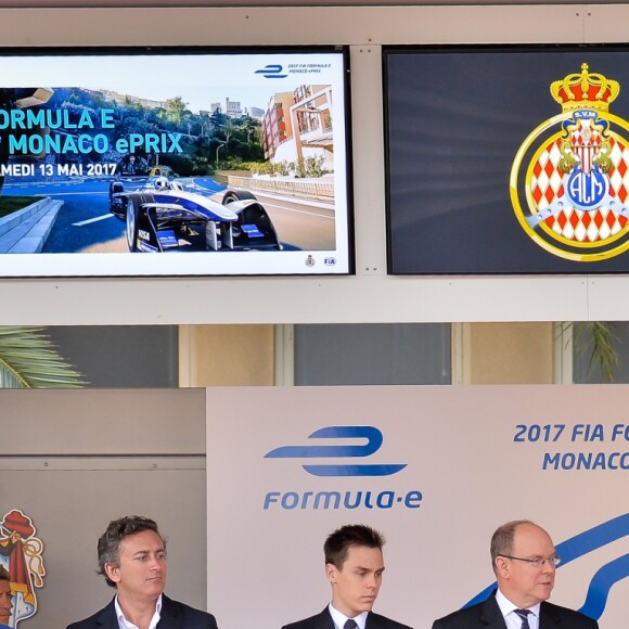 Alejandro Agag, créateur du championnat de Formule E , Louis Ducruet, le prince Albert II de Monaco, Charlotte Casiraghi et son fils Raphaël - Grand Prix de Formule E à Monaco le 13 mai 2017. © Michael Alesi / Bestimage