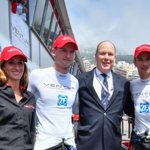 La prince Albert II et le team Venturi, Richard Borfiga et les pilotes Stéphane Sarrazin et Maro Engel - Grand Prix de Formule E à Monaco le 13 mai 2017. © Michael Alesi / Bestimage