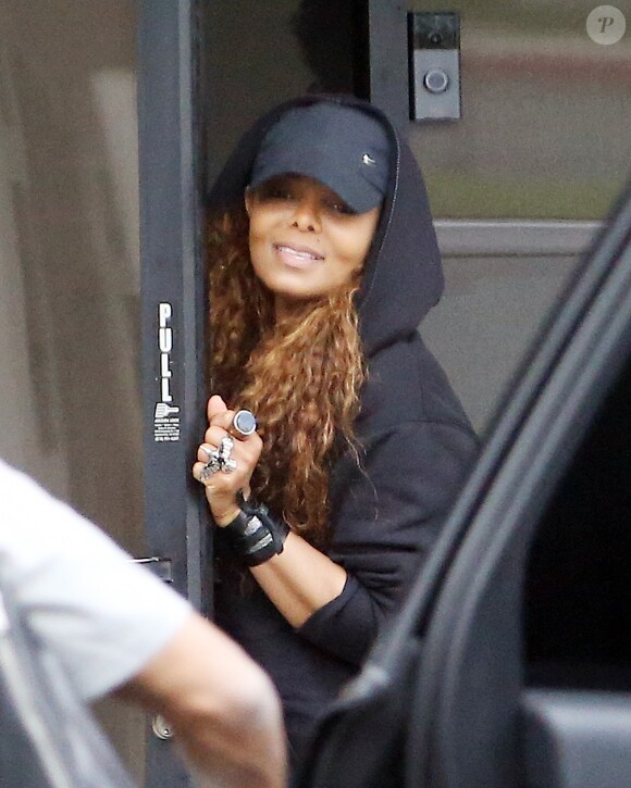 Exclusif - Janet Jackson se rend dans un studio d'enregistrement à Los Angeles le 26 mai 2015.