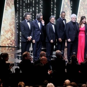 Gabriel Yared, Paolo Sorrentino, Park Chan-wook, Will Smith, Pedro Almodovar, Agnès Jaoui (robe Julien Fournié), Maren Ade, Fan Bingbing, Jessica Chastain - Cérémonie d'ouverture du 70ème Festival International du Film de Cannes. Le 17 mai 2017 © Borde-Jacovides-Moreau / Bestimage  Opening ceremony of the 70th Cannes International Film festival. On may 17th 201717/05/2017 - Cannes