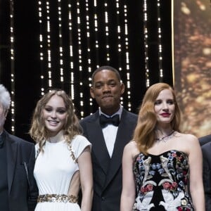 Monica Bellucci, le président du jury Pedro Almodovar, Lily-Rose Depp, Will Smith, Jessica Chastain (bijoux Piaget), Asghar Farhadi et Paolo Sorrentino - Cérémonie d'ouverture du 70ème Festival International du Film de Cannes. Le 17 mai 2017 © Borde-Jacovides-Moreau / Bestimage  Opening ceremony of the 70th Cannes International Film festival. On may 17th 201717/05/2017 - Cannes