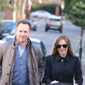 Exclusif - Geri Horner (Geri Halliwell) et son mari Christian Horner promènent leur nouveau-né Montague George Hector Horner à Londres, Royaume Uni, le 21 mars 2017.