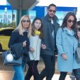 Exclusif - Chris Cornell, sa femme Vicky Karayiannis et leur fille Toni Cornell arrivent à Athènes en Grèce pour assister au concert de Anna Vissi. Le 6 avril 2017.