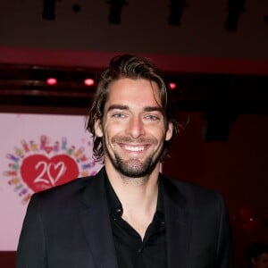 Exclusif - Camille Lacourt - Le Prix Clarins pour l'enfance fête ses 20 ans et récompense sa nouvelle femme de coeur Laeticia Hallyday pour son association La Bonne Étoile à l'hôtel Salomon de Rothschild à Paris, France, le 14 mars 2017. © Borde-Jacovides/Bestimage 