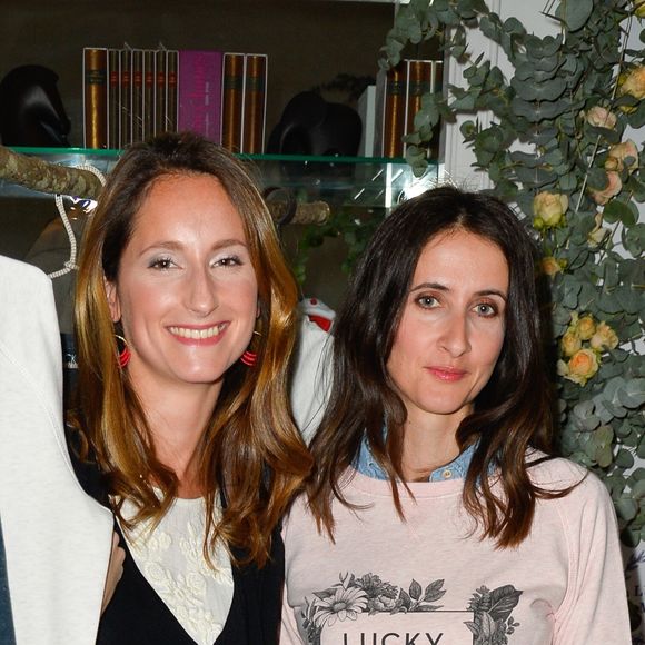 Exclusif - Alix de Varax et guest au cocktail organisé pour le lancement de "Lucky Mum", un Concept "Kids & Pets & Family Friendly" qui s'articule autour de sweats et t-shirts à messages destinés aux mamans et à la famille. Paris, le 10 mai 2017. © Olivier Borde-Guirec Coadic/Bestimage