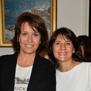 Exclusif - Carole Rousseau et Estelle Denis au cocktail organisé pour le lancement de "Lucky Mum", un Concept "Kids & Pets & Family Friendly" qui s'articule autour de sweats et t-shirts à messages destinés aux mamans et à la famille. Paris, le 10 mai 2017. © Olivier Borde-Guirec Coadic/Bestimage