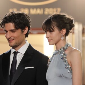 Louis Garrel, Stacy Martin - Montée des marches du film "Le Redoutable" lors du 70e Festival International du Film de Cannes. Le 21 mai 2017. © Borde-Jacovides-Moreau/Bestimage