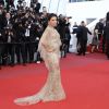 Eva Longoria - Montée des marches du film "Mise à Mort du Cerf Sacré" lors du 70ème Festival International du Film de Cannes. Le 22 mai 2017.  © Borde-Jacovides-Moreau/Bestimage