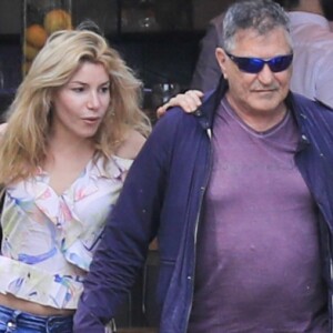 Exclusif - Jean-Marie Bigard et sa femme Lola vont fêter les 63 ans de Jean-Marie en amoureux au restaurant le Chalet des îles le 17 mai 2017.