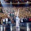 La chanteuse Céline Dion a rendu hommage aux victimes de l'attentat de Manchester, depuis Las Vegas, le 23 mai 2017