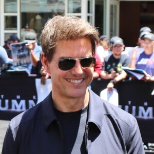 Tom Cruise - Universal Pictures dévoile un sarcophage de presque 23 mètres de hauteur lors du "Mummy Day", en l'honneur du film "The Mummy" à Hollywood, le 20 mai 2017.