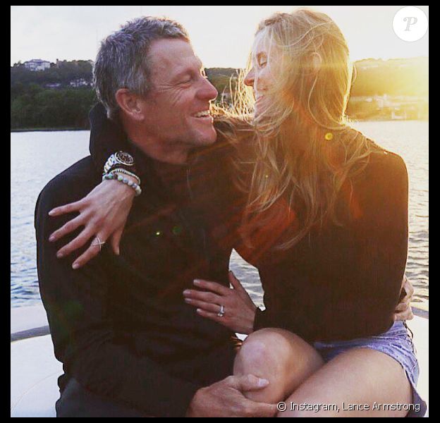 Lance Armstrong et Anna Hansen se sont fiancés.
