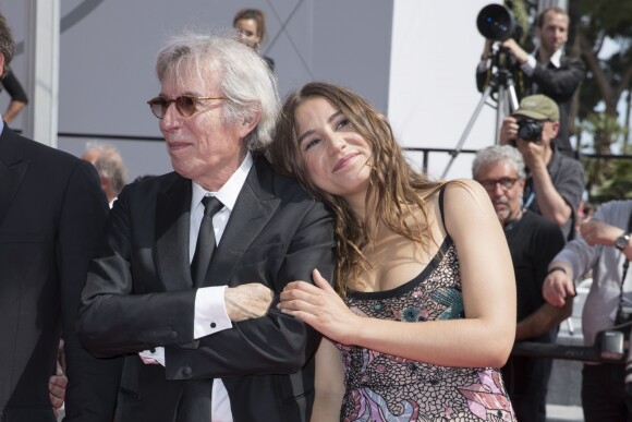 Jacques Doillon et Izia Higelin - Montée des marches du film "Rodin" lors du 70ème Festival International du Film de Cannes. Le 24 mai 2017. © Borde-Jacovides-Moreau/Bestimage
