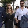 La playmate de l'année 2015 de Playboy Dani Mathers quitte le tribunal après avoir été condamné pour avoir publié sur Snapchat, moqueuse, une photo d'une septuagénaire prise à son insu dans le vestiaire d'une salle de sport.