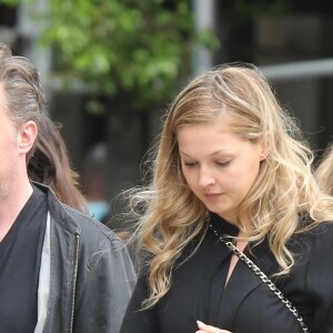 Matthew Perry et une jolie blonde dans les rues de Soho, New York le 28 mai 2017