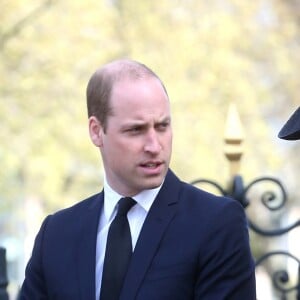 Le prince William, duc de Cambridge, Catherine (Kate) Middleton, duchesse de Cambridge, et le prince Harry assistent à une messe en hommage aux victimes de l'attentat de Londres à l'abbaye de West­mins­ter. Londres, le 6 avril 2017.