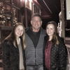 Troy Aikman avec ses filles Alexa et Jordan en décembre 2016. L'ancienne gloire de la NFL et triple vainqueur du Super Bowl avec les Dallas Cowboys, a demandé le 2 juin 2017 sa compagne Capa Mooty en mariage, sur les bords du Lac de Côme au cours de leurs vacances en Europe. Photo Instagram.